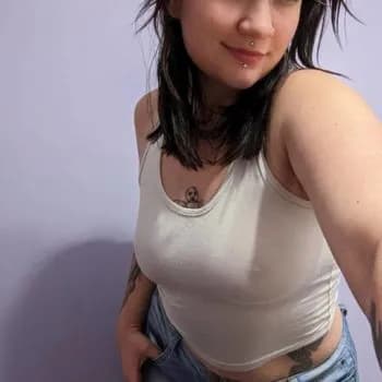 Profil de Anaëlle, 23 ans, Pute à Lac-Brome (Quebec)