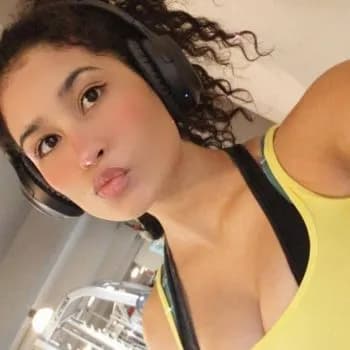 Profil de Ysia, 30 ans, Pute à Madoc (Ontario)