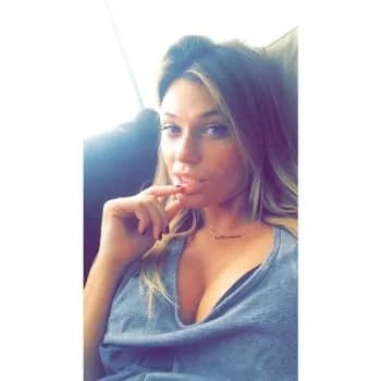 Profil de Adeline, 25 ans, Pute à Debden (Saskatchewan)