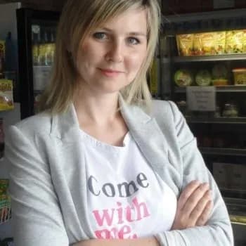 Profil de Oumou, 35 ans, Pute à Dorval (Quebec)