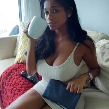 Profil de Elyn, 41 ans, Pute à Sidney (British Columbia)