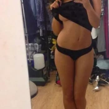 Profil de Zaynab, 22 ans, Pute à Empress (Alberta)