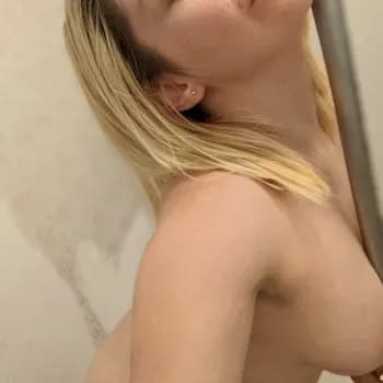 Profil de Janelle, 27 ans, Pute à Louisbourg (Nova Scotia)