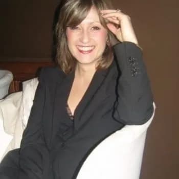 Profil de Lucia, 32 ans, Pute à Maple Creek (Saskatchewan)