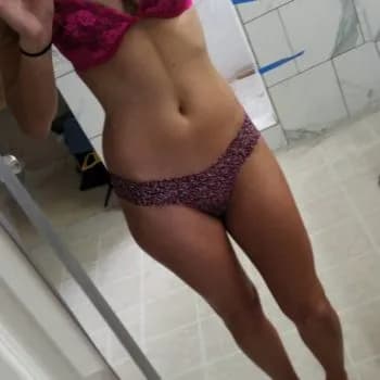 Profil de Wendy, 28 ans, Pute à Limerick (Saskatchewan)