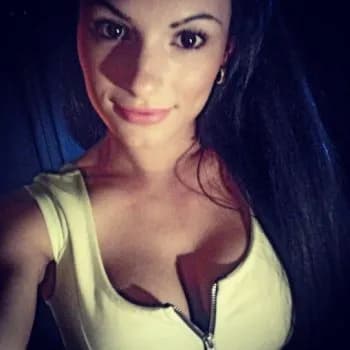 Profil de Camilia, 22 ans, Pute à Inuvik (Northwest Territories)