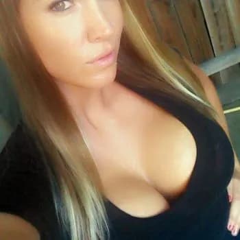 Profil de Rania, 32 ans, Pute à Limerick (Saskatchewan)