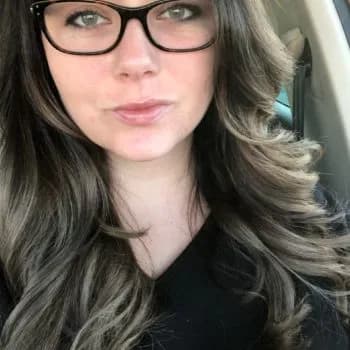 Profil de Nadine, 28 ans, Pute à High River (Alberta)