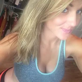 Profil de Arwen, 38 ans, Pute à Eston (Saskatchewan)