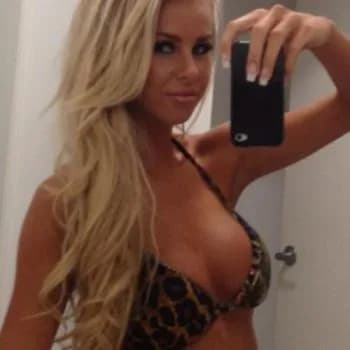 Profil de Ilef, 29 ans, Pute à Beckwith (Ontario)