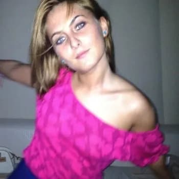 Profil de Nawel, 29 ans, Pute à Bathurst (New Brunswick)