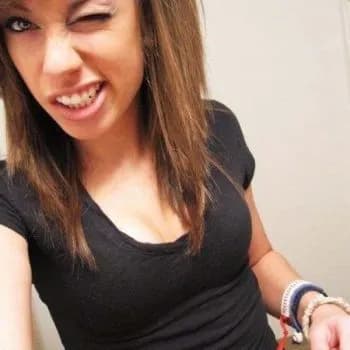 Profil de Medina, 24 ans, Pute à Picture Butte (Alberta)