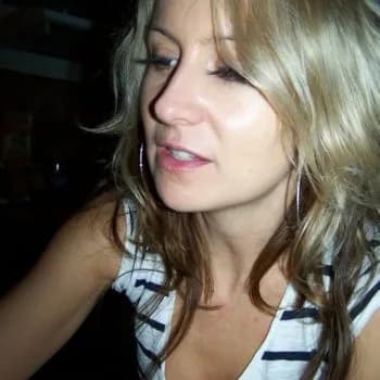 Profil de Maëline, 37 ans, Pute à Lacombe (Alberta)