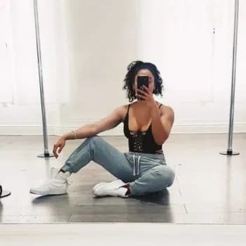 Profil de Kira, 42 ans, Pute à High Level (Alberta)