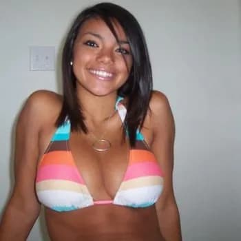 Profil de Zélie, 25 ans, Pute à Killaly (Saskatchewan)