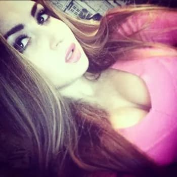 Profil de Kahina, 40 ans, Pute à Bath (New Brunswick)