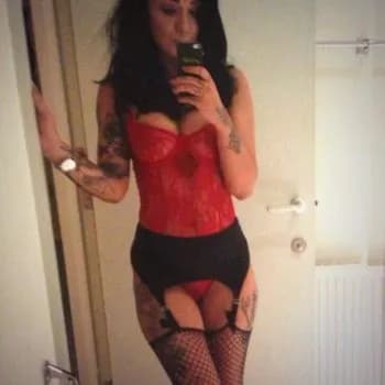 Profil de Ylona, 33 ans, Pute à Sidney (British Columbia)