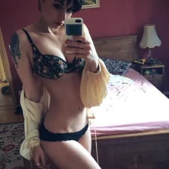 Profil de Mady, 29 ans, Pute à Kirkland (Quebec)