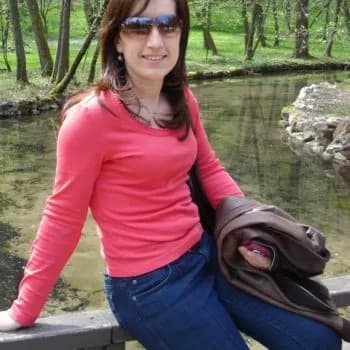 Profil de Bintou, 35 ans, Pute à Rycroft (Alberta)