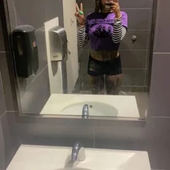 Profil de Ayanna, 24 ans, Pute à Vegreville (Alberta)