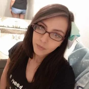 Profil de Kenzy, 27 ans, Pute à Hill Spring (Alberta)