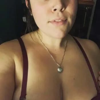 Profil de Clélia, 36 ans, Pute à Perth (Ontario)