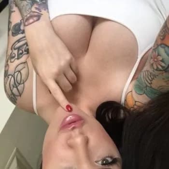 Kenza - Pute à Lamont Profil de Kenza, 35 ans, Pute à Lamont (Alberta)